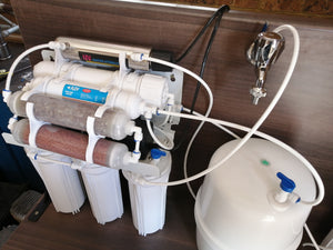 8-Stage Reverse Osmosis Water Filter with booster pump and pressure tank (~ 185 LPD)